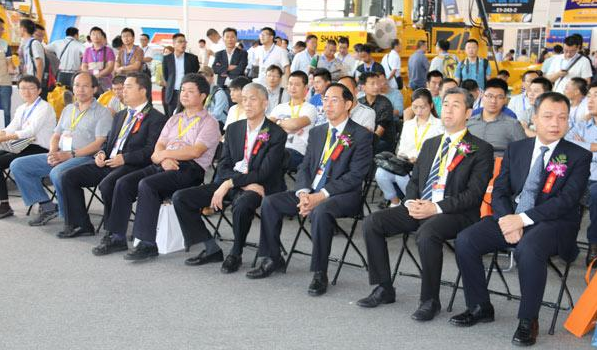 山推、混凝土、混凝土機(jī)械、混凝土機(jī)械應(yīng)用技術(shù)